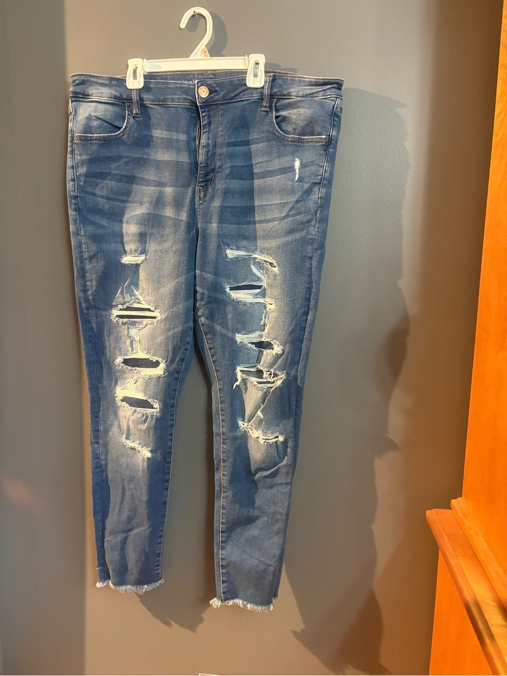 American Eagle Outfitters Women's Medium Blue Distressed High-Rise Jeggings